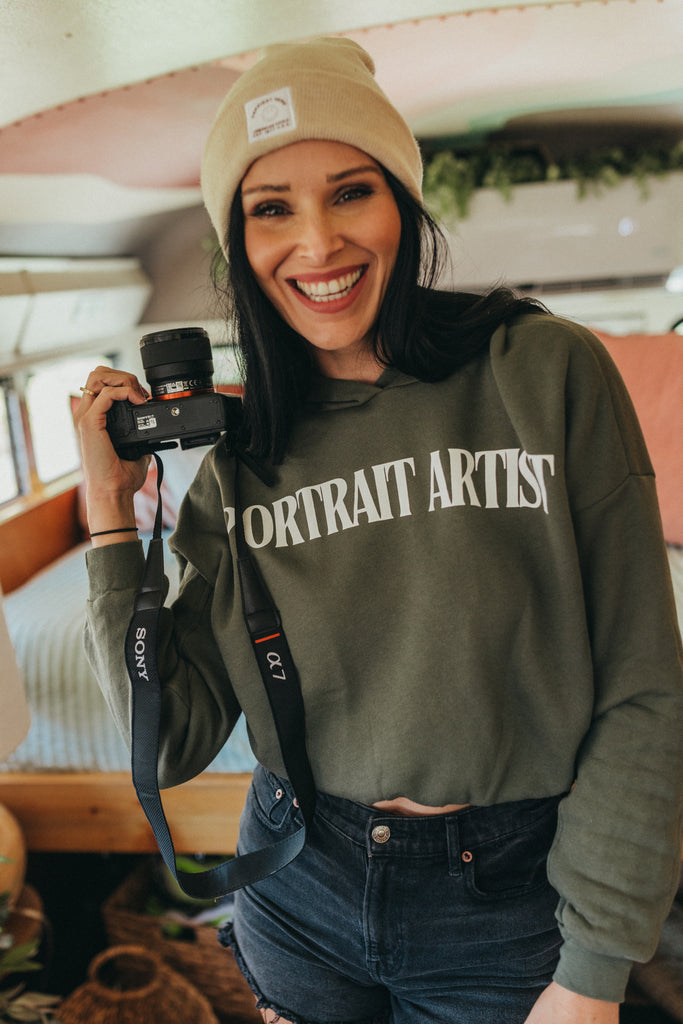 "PORTRAIT ARTIST" crop hoodie